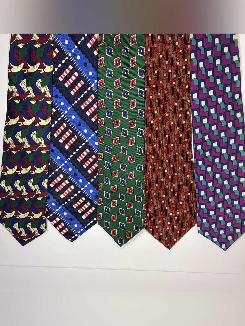 Vintage Lot of 5 100% Silk Mens Designer Neckties made in USA